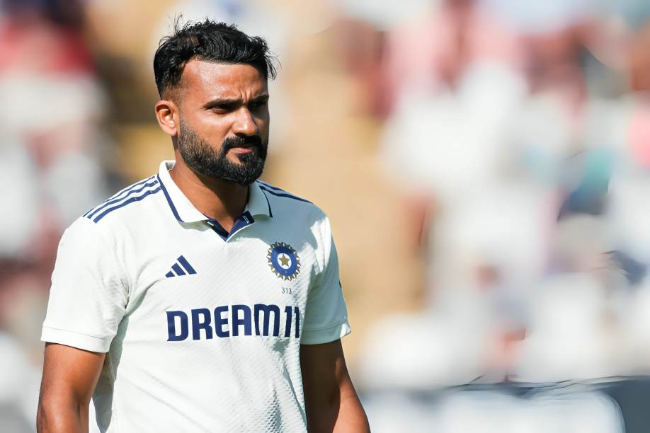 “যদি তোমার কোনো সন্দেহ থাকে…” — আকাশ দীপ শেয়ার করলেন বিরাট কোহলি ও এমএস ধোনি থেকে তার ক্যারিয়ারের শুরুতে পাওয়া গুরুত্বপূর্ণ পরামর্শ।